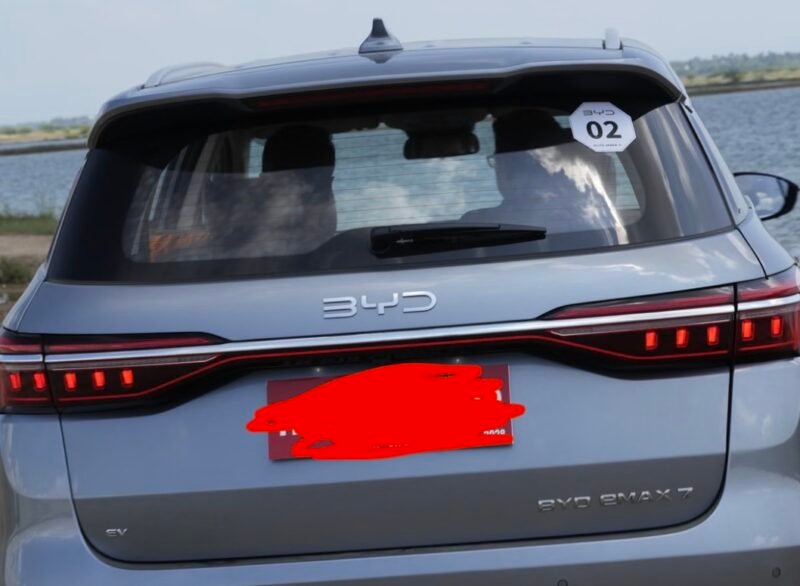 2025 BYD eMAX 7 Superior 7-Seater