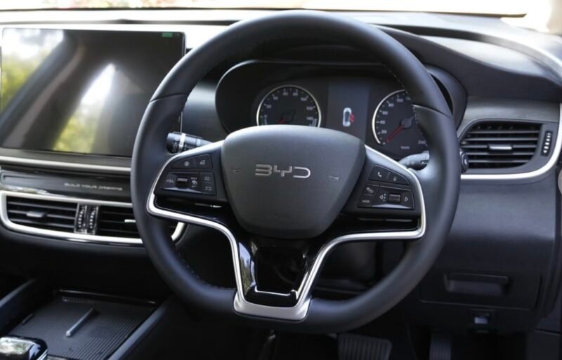 2025 BYD eMAX 7 Superior 7-Seater