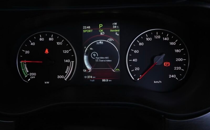2025 BYD eMAX 7 Superior 7-Seater
