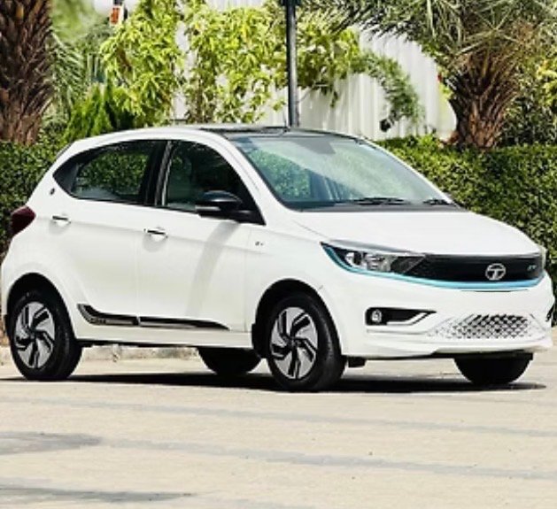 2023 Tata Tiago EV XZ+ Tech Lux